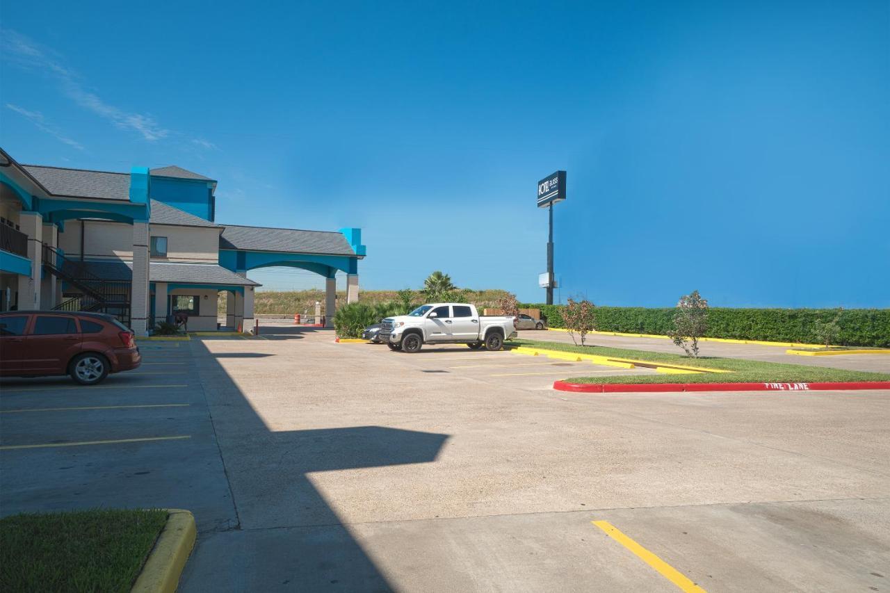 Hotel Bliss Boardwalk, Kemah TX-146 By OYO Exterior foto